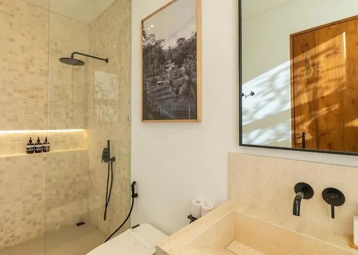 Luna - By Yolla Hospitality Villa *
